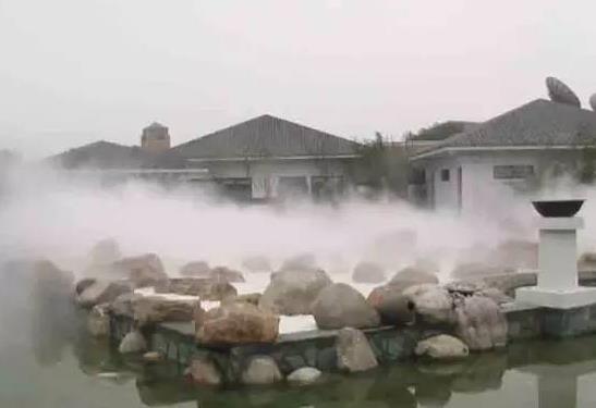 元旦將至，人造霧在塑造環(huán)境氛圍方面的作用
