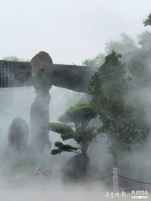 人造仙境來了！濟(jì)南泉城公園出現(xiàn)人工造霧